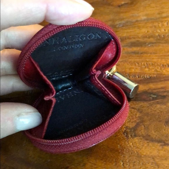Penhaligons leather key chain with coin purse - Picture 3 of 4